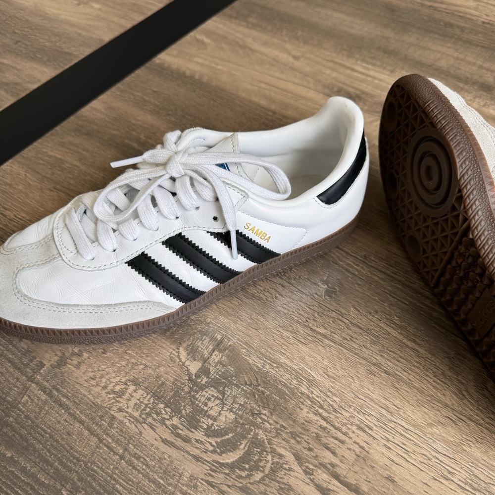 Adidas Samba size 7